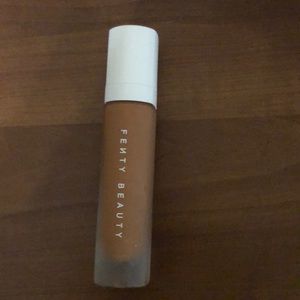 Fenty Beauty by Rihanna Pro Filt’r Shade 420